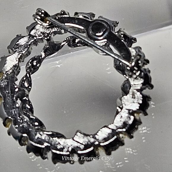 Vtg Silver Tone Circle Sphere Brooch Blue Rhinestones 1.25 In Retro Fashion Pin - Picture 4 of 9